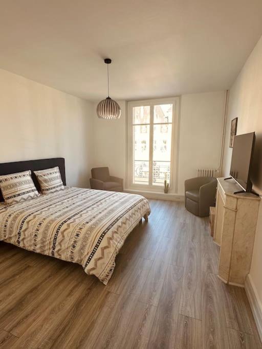 Studio De La Belle Vue Charleville-Mézières Dış mekan fotoğraf