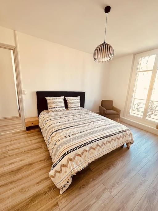 Studio De La Belle Vue Charleville-Mézières Dış mekan fotoğraf