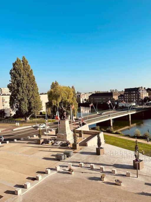 Studio De La Belle Vue Charleville-Mézières Dış mekan fotoğraf