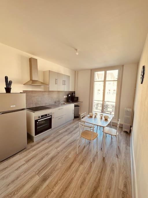 Studio De La Belle Vue Charleville-Mézières Dış mekan fotoğraf